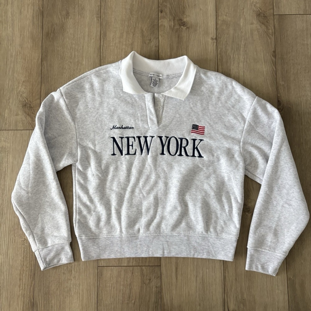 Better Together New York Manhattan Sweatshirt M Gray V Neck Pullover Top